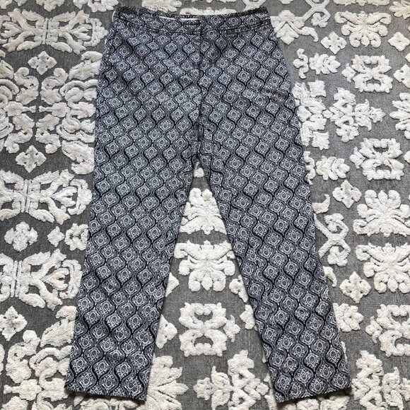 Charter Club Pant Shop, Classic fit, Black & White, Medallion print, Pants, Sz 6 - Picture 1 of 9